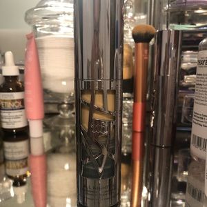 URBAN DECAY ALL NIGHTER MATTE FOUNDATION